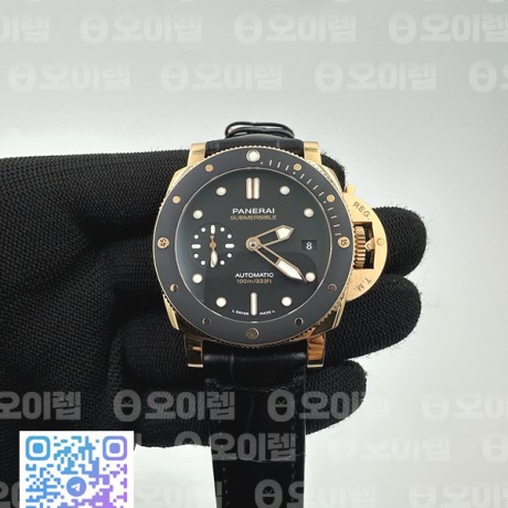 VS공장 파네라이 PAM974 로즈골드금통 블랙다이얼 가죽스트랩 PAM974 Luminor Submersible RG VSF 1:1 Best Edition on Black Rubber Strap AXXXIV