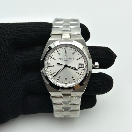 ZF공장 바쉐론콘스탄틴 오버시즈 4500V 스틸 화이트다이얼 브레이슬릿 Overseas 4500V SS ZF 1:1 Best Edition Silver Dial on SS Bracelet A5100