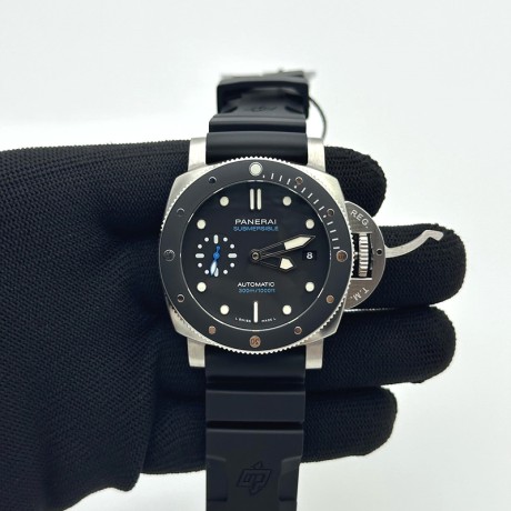 VS공장 파네라이 PAM683 블랙다이얼 러버스트랩 PAM683 Submersible 42mm SS/RU Black VSF Asia OP XXXIV