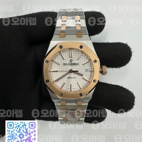 B7공장 오데마피게 로얄오크 15550SR 로즈골드콤비 화이트다이얼 브레이슬릿  Royal Oak 37mm 15550SR RG/SS White B7F MY9015