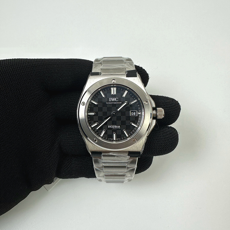 국내배송!! V7공장 IWC 인제니어 블랙다이얼 브레이슬릿 (고유번호 0in33)